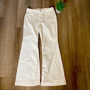Free People White High Waisted CRVY Flare Jeans 32